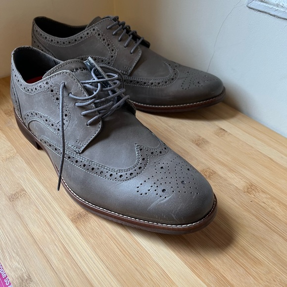 $125 - NWT Rockport Wingtip Oxford Shoes Mens 11M Grey - Picture 1 of 9